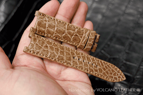 Dây đồng hồ Michael Kors da cá sấu Volcano leather